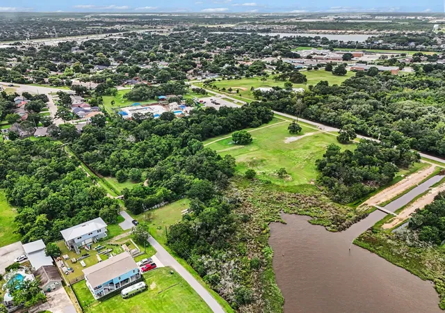 Photo 4 of Land for sale at O Clopper Rd, Seabrook, TX 77586 | MLS# 10841844 | Listing updated on 2026-08-23