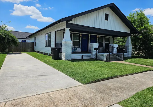 1st image of 6706 Avenue C, Houston, TX 77011 | MLS# 15558463