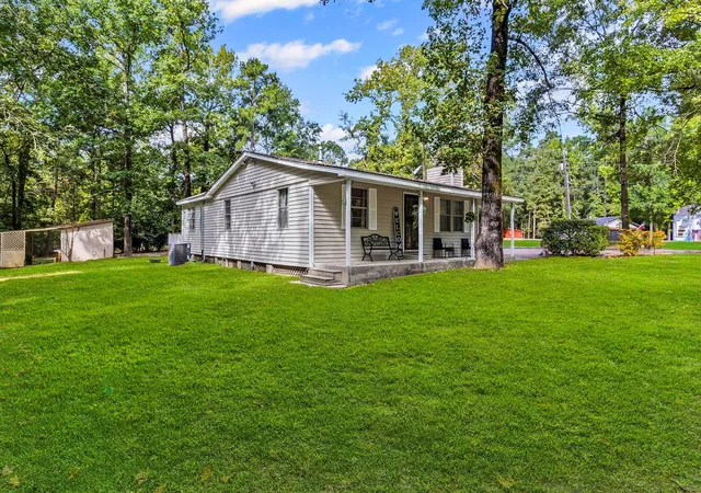 5th image of 118 Finch Dr, Livingston, TX 77351 | MLS# 76812579