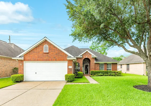 Homes for sale in Pearland, TX | 3722 S Peach Hollow Cir, Pearland, TX 77584 | MLS# 47355372