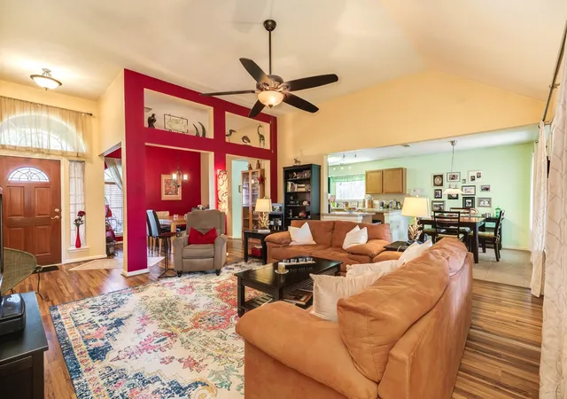 Homes for sale in Pearland, TX | 3722 S Peach Hollow Cir, Pearland, TX 77584 | MLS# 47355372