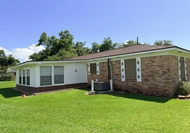Homes for sale in Richwood, TX | 18 Hickory Ct, Richwood, TX 77531 | MLS# 60115565
