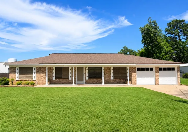 Homes for sale in Richwood, TX | 18 Hickory Ct, Richwood, TX 77531 | MLS# 60115565