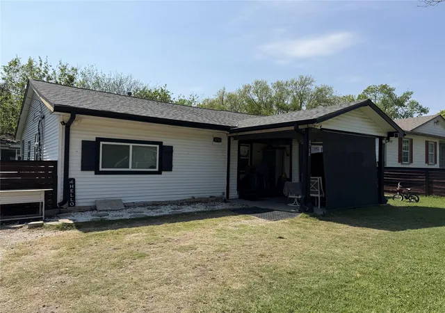 Homes for sale in Bacliff, TX | 4710 9th St, Bacliff, TX 77518 | MLS# 93498808