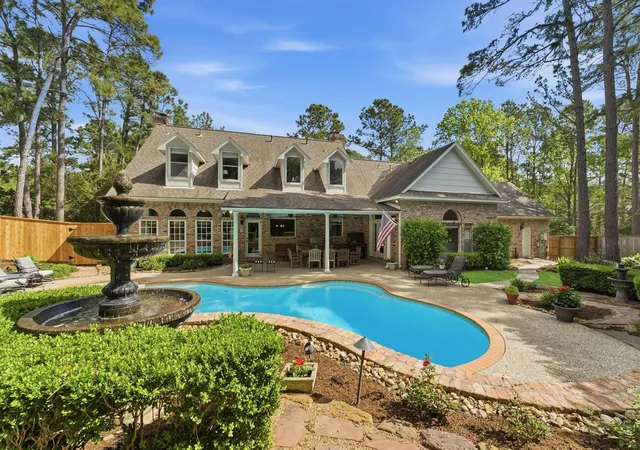 Homes for sale in Spring, TX | 147 N Taylor Point Dr, Spring, TX 77382 | MLS# 32647230