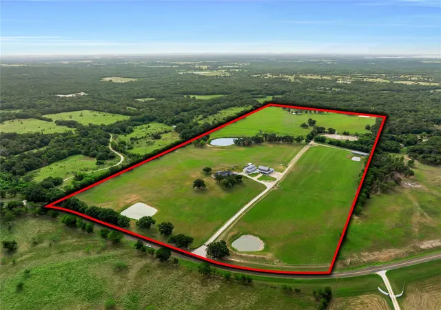 Photo 3 of Single family home for sale at 432 Fm 1953, Groesbeck, TX 76642 | MLS# 870043 | Listing updated on 2026-10-10