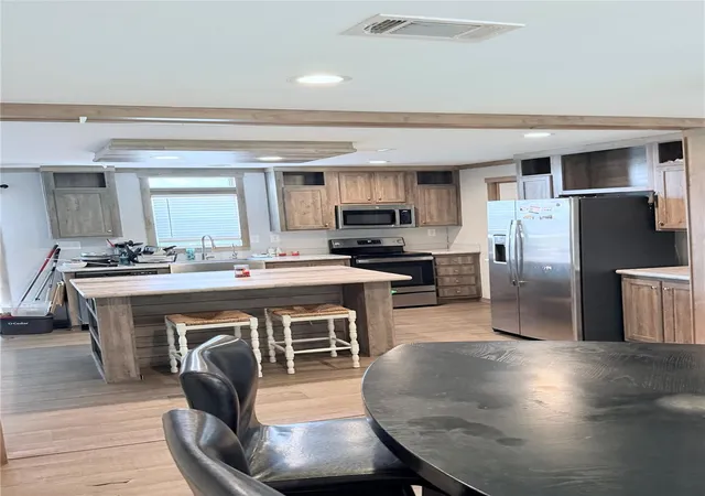 Photo 4 of Single family home for sale at 15541 Schank Rd, Conroe, TX 77306 | MLS# 51567732 | Listing updated on 2026-09-05