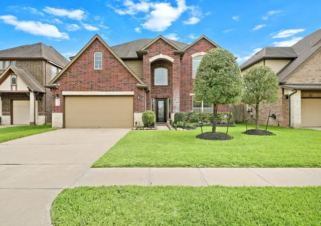 Photo 1 of Single family home for sale at 4526 Selwyn Rd, Richmond, TX 77407 | MLS# 81398017 | Listing updated on 2026-09-15