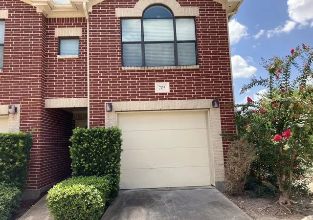 1st image of 5941 South Loop E #705, Houston, TX 77033 | MLS# 11991676
