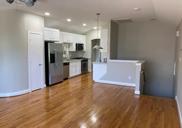 5th image of 5941 South Loop E #705, Houston, TX 77033 | MLS# 11991676