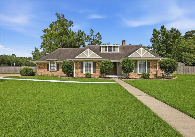 1st image of 125 Lexington, Vidor, TX 77662 | MLS# 39737162
