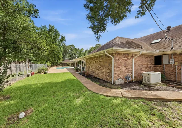 5th image of 125 Lexington, Vidor, TX 77662 | MLS# 39737162
