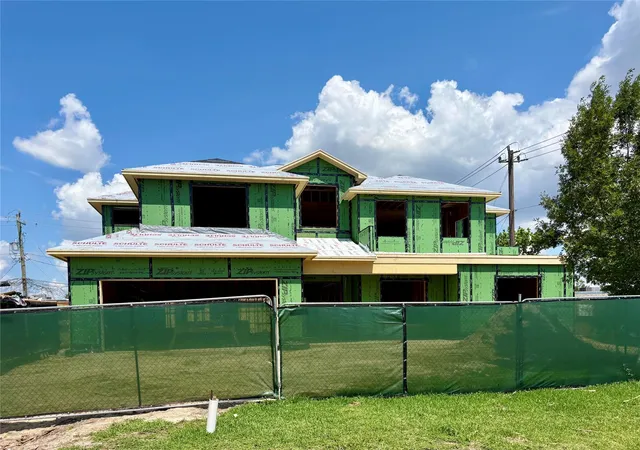 Photo 3 of Mansion for sale at 1116 Oak Tree Dr, Houston, TX 77055 | MLS# 94629897 | Listing updated on 2026-08-11
