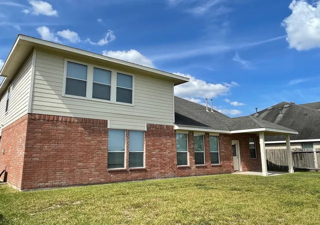 Photo 3 of Single family home for sale at 823 Aqua Vista, Rosenberg, TX 77469 | MLS# 52814558 | Listing updated on 2026-09-05