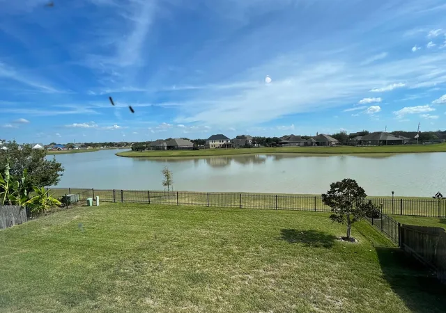 Photo 4 of Single family home for sale at 823 Aqua Vista, Rosenberg, TX 77469 | MLS# 52814558 | Listing updated on 2026-09-05