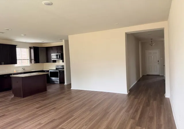 2nd image of 1829 T H Johnson Dr, Taylor, TX 76574 | MLS# 75543629