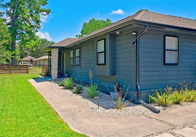 Photo 3 of Single family home for sale at 30218 Greenwood St, Magnolia, TX 77355 | MLS# 14404061 | Listing updated on 2026-07-16