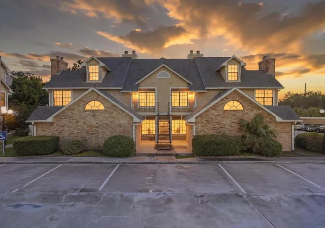 1st image of 2300 Old Spanish Trl #1112, Houston, TX 77054 | MLS# 35015969