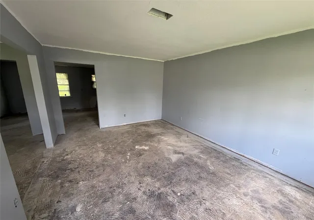 Photo 3 of Single family home for sale at 5230 Greylog Dr, Houston, TX 77048 | MLS# 17506931 | Listing updated on 2026-08-26