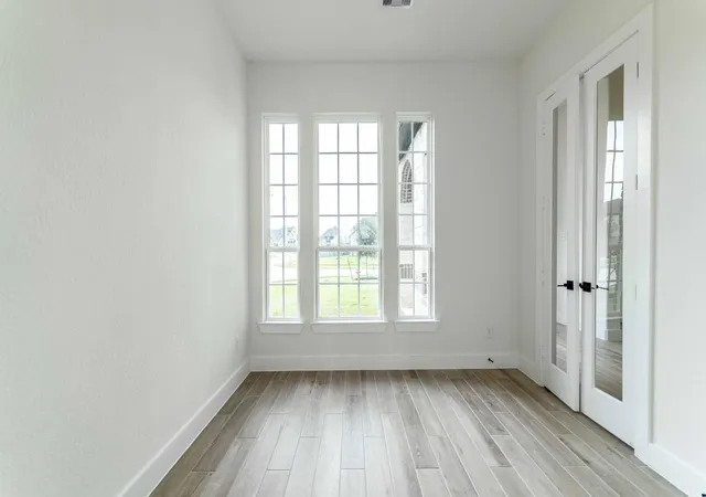 3rd image of 707 Western Holly, League City, TX 77573 | MLS# 21271430