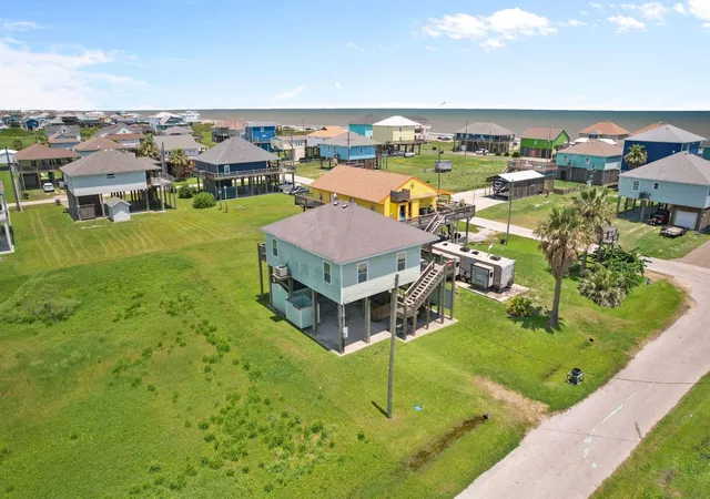 Photo 3 of Single family home for sale at 844 S Sage Rd, Port Bolivar, TX 77650 | MLS# 37641981 | Listing updated on 2026-09-03