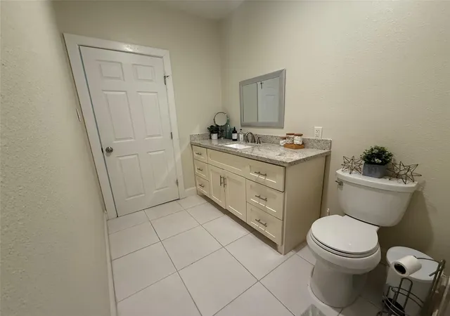 Photo 3 of Single family home for sale at 7125 Avenue E, Houston, TX 77011 | MLS# 32351224 | Listing updated on 2026-02-11