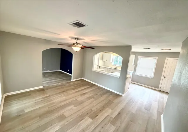 Photo 3 of Single family home for sale at 5715 Lakefield Dr, Houston, TX 77033 | MLS# 97282305 | Listing updated on 2026-08-20
