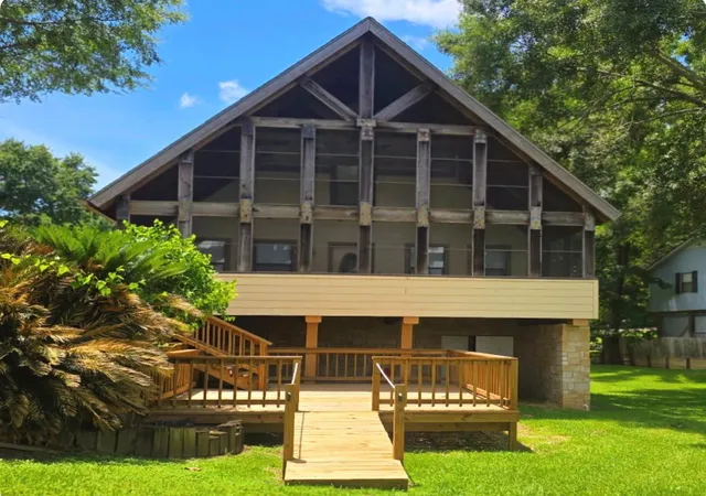 1st image of 199 Lake Dr, Onalaska, TX 77360 | MLS# 95323670