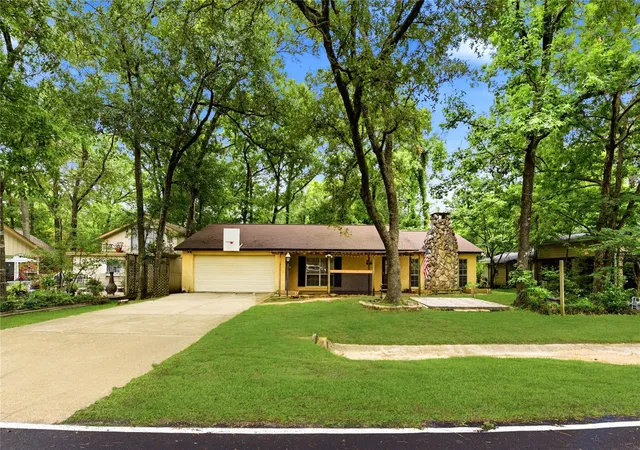 Homes for sale in Conroe, TX | 235 Thunderbird Ct, Conroe, TX 77304 | MLS# 83795178