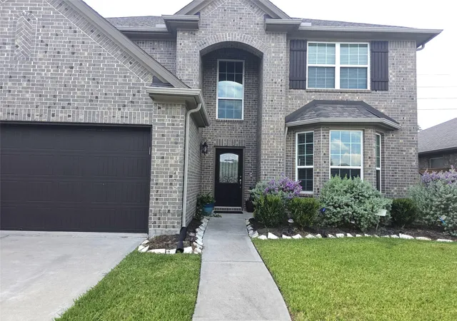 Photo 2 of Sale Pending at 10618 Sentinel Dome Dr, Rosharon, TX 77583 | MLS# 17132718 | Listing updated on 2026-08-10