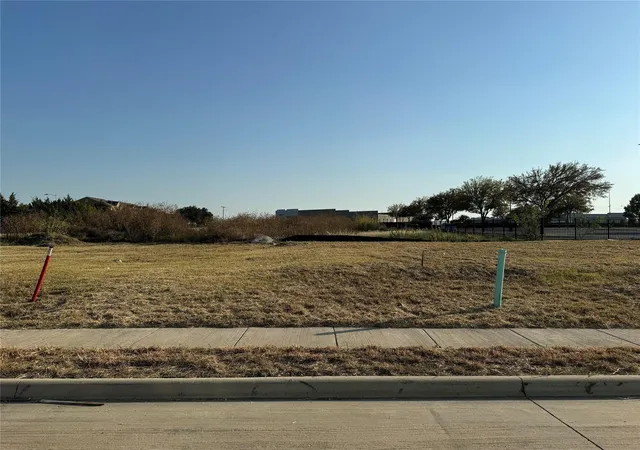 4th image of 1238 Alisa Ln, Arlington, TX 76014 | MLS# 64159872