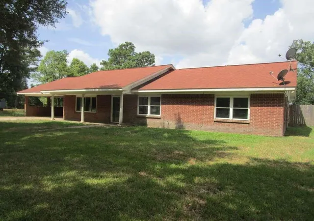 Photo 1 of Single family home for sale at 424 County Road 140, Liberty, TX 77575 | MLS# 4012330 | Listing updated on 2026-05-30