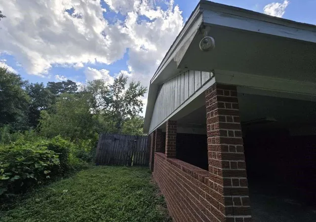 Photo 3 of Single family home for sale at 424 County Road 140, Liberty, TX 77575 | MLS# 4012330 | Listing updated on 2026-05-30