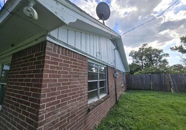 Photo 3 of Single family home for sale at 424 County Road 140, Liberty, TX 77575 | MLS# 4012330 | Listing updated on 2026-05-30