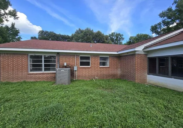 Photo 4 of Single family home for sale at 424 County Road 140, Liberty, TX 77575 | MLS# 4012330 | Listing updated on 2026-05-30