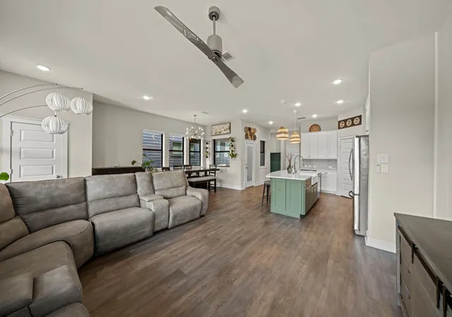 Photo 4 of Single family home for sale at 18507 Parkland Sq Pl, Cypress, TX 77433 | MLS# 54102870 | Listing updated on 2026-08-30