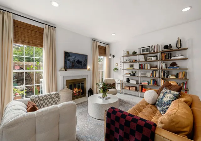 2nd image of 8079 El Mundo St #8079, Houston, TX 77054 | MLS# 72676274