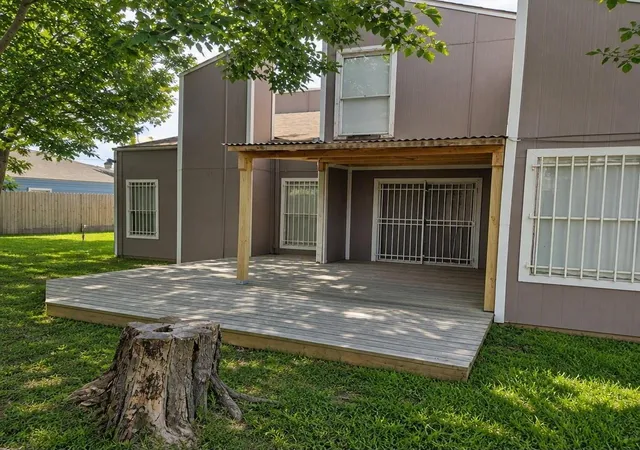 Photo 4 of Single family home for sale at 11034 Petworth Dr, Houston, TX 77072 | MLS# 37777950 | Listing updated on 2026-09-05