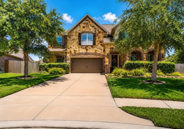 Single family home for sale at 1504 Tallow Chase Ct, Friendswood, TX 77546 | MLS# 42061990