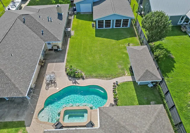 1st image of 9926 Ocean Dr, Beach City, TX 77523 | MLS# 67523417