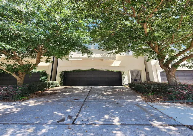 Photo 2 of Single family home for sale at 5706 Petty St, Houston, TX 77007 | MLS# 44668060 | Listing updated on 2026-08-23
