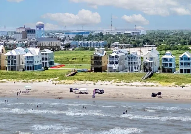 Photo 3 of Land for sale at 26 Grand Beach Blvd, Galveston, TX 77550 | MLS# 12599346 | Listing updated on 2026-02-20