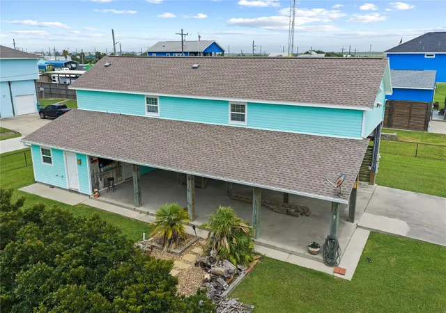 Homes for sale in Crystal Beach, TX | 930 West Ln, Crystal Beach, TX 77650 | MLS# 30868091