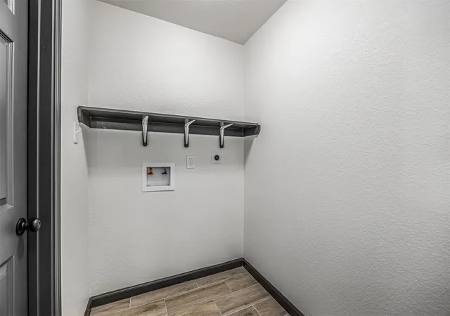 27th image of 2915 Avenue O, Nederland, TX 77627 | MLS# 62813647