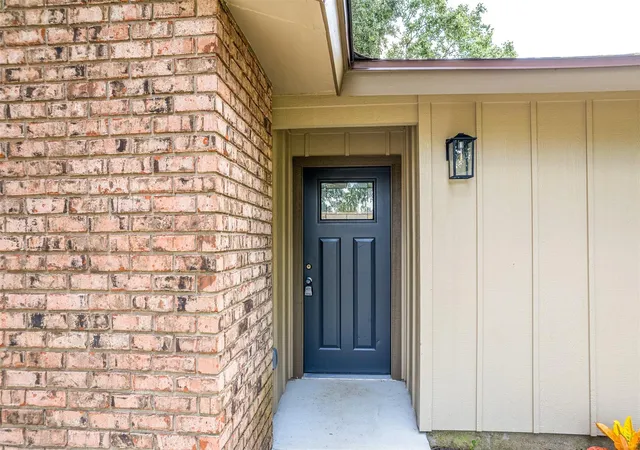 4th image of 2915 Avenue O, Nederland, TX 77627 | MLS# 62813647