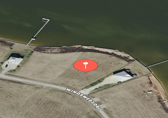 2nd image of 816 Windswept Dr, Port Lavaca, TX 77979 | MLS# 71506998