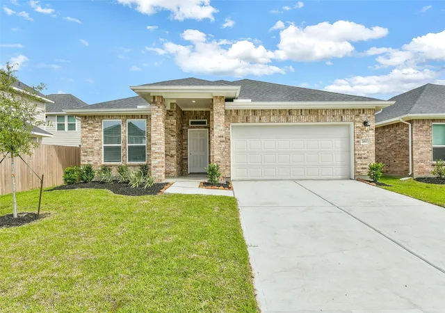 Single family home for sale at 3011 King Oak St, Baytown, TX 77251 | MLS# 29444085 | Listing updated on 2026-08-30