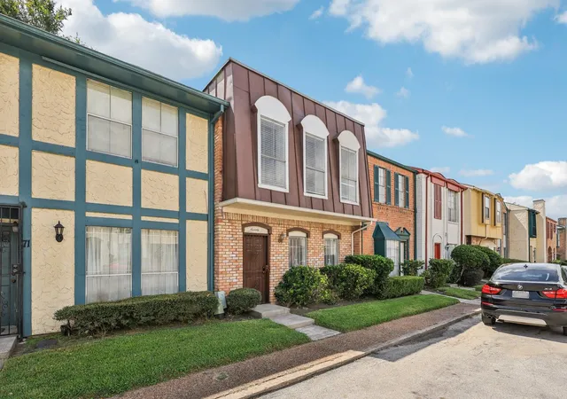 Homes for sale in Houston, TX | 7700 Creekbend Dr #70, Houston, TX 77071 | MLS# 82732605