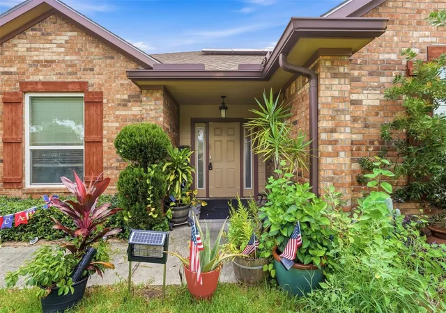 Photo 3 of Single family home for sale at 2610 18th Street N, Texas City, TX 77590 | MLS# 56642831 | Listing updated on 2026-09-02