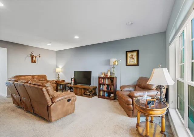 Photo 2 of Condo for sale at 2061 Winrock Blvd #53, Houston, TX 77057 | MLS# 21676760 | Listing updated on 2026-10-02